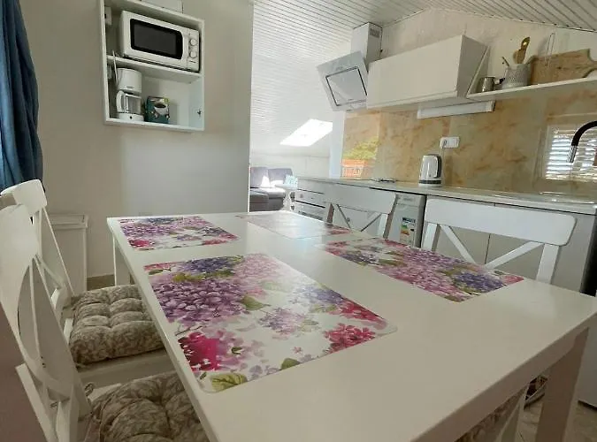 Ira Apartament Vir
