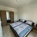 Ira Appartement Vir